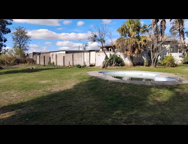 4 BEDROOM PROPERTY TO RENT IN SOUTHERNWOOD